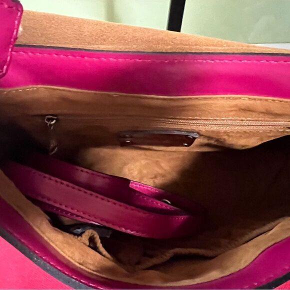 NWT Patricia Nash Fuchsia Elba Flap Convertible Crossbody Distressed Leather - Picture 10 of 13